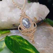 Load image into Gallery viewer, Fossil Coral Necklace