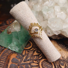 Load image into Gallery viewer, Labradorite Brass Rings