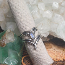 Load image into Gallery viewer, Moonstone Silver Rings