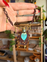 Load image into Gallery viewer, Labradorite Necklace
