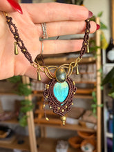 Load image into Gallery viewer, Labradorite Necklace