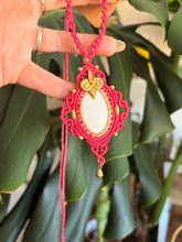 Load image into Gallery viewer, Scolecite Necklace