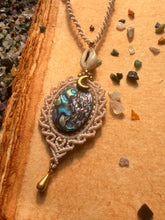 Load image into Gallery viewer, Tides of the moon π Paua shell
