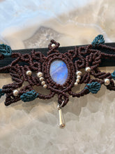Load image into Gallery viewer, Moonstone crown