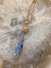Load image into Gallery viewer, Kyanite & Moonstone Macramé Necklace
