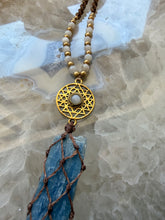 Load image into Gallery viewer, Kyanite & Moonstone Macramé Necklace