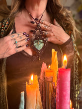 Load image into Gallery viewer, ✨ The Oracles Heart 🌙
