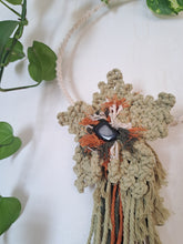 Load image into Gallery viewer, Macrame Flower Wreath
