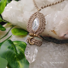 Load image into Gallery viewer, Snow Agate &amp; Clear Quartz Point Necklace
