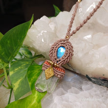 Load image into Gallery viewer, Labradorite &amp; Clear Quartz Necklace
