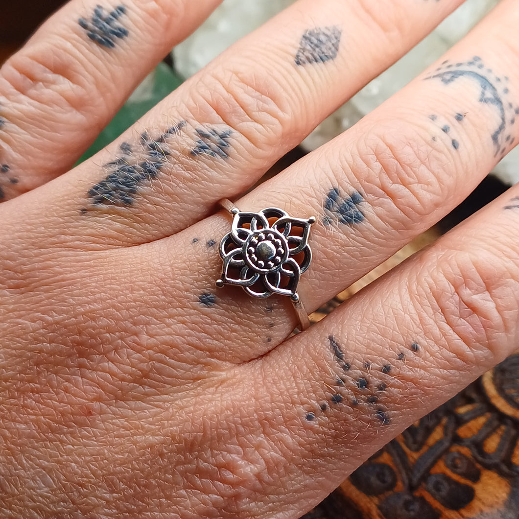 Flower Mandala Ring