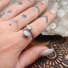 Load image into Gallery viewer, Moonstone Wrap Ring
