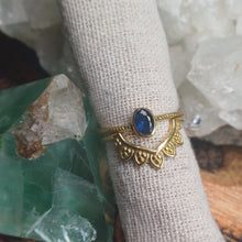 Load image into Gallery viewer, Blue Saphire Copper Ring
