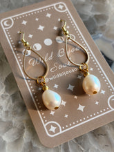 Load image into Gallery viewer, Pearl Earrings
