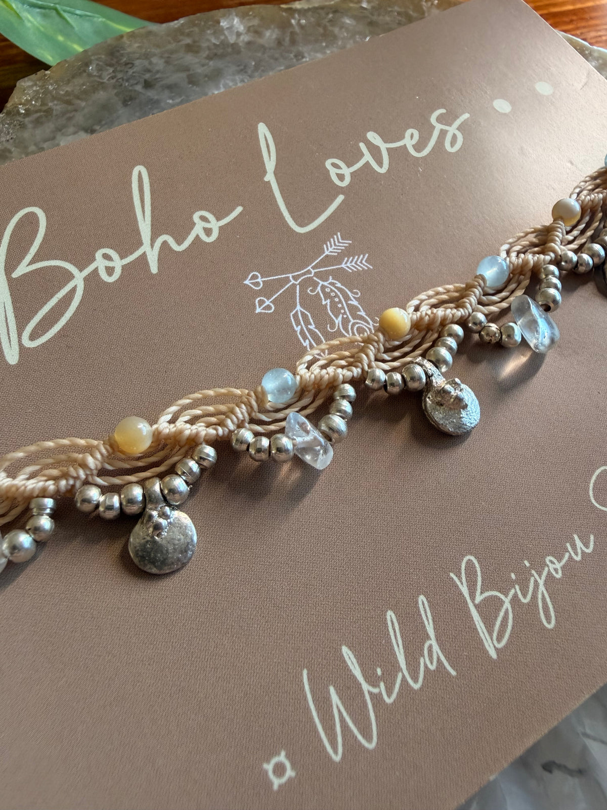 Shell and Aquamarine Anklet