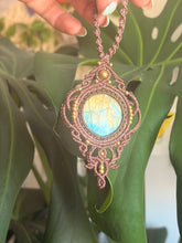 Load image into Gallery viewer, Labradorite Necklace

