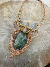 Load image into Gallery viewer, Feather Fluorite Necklace
