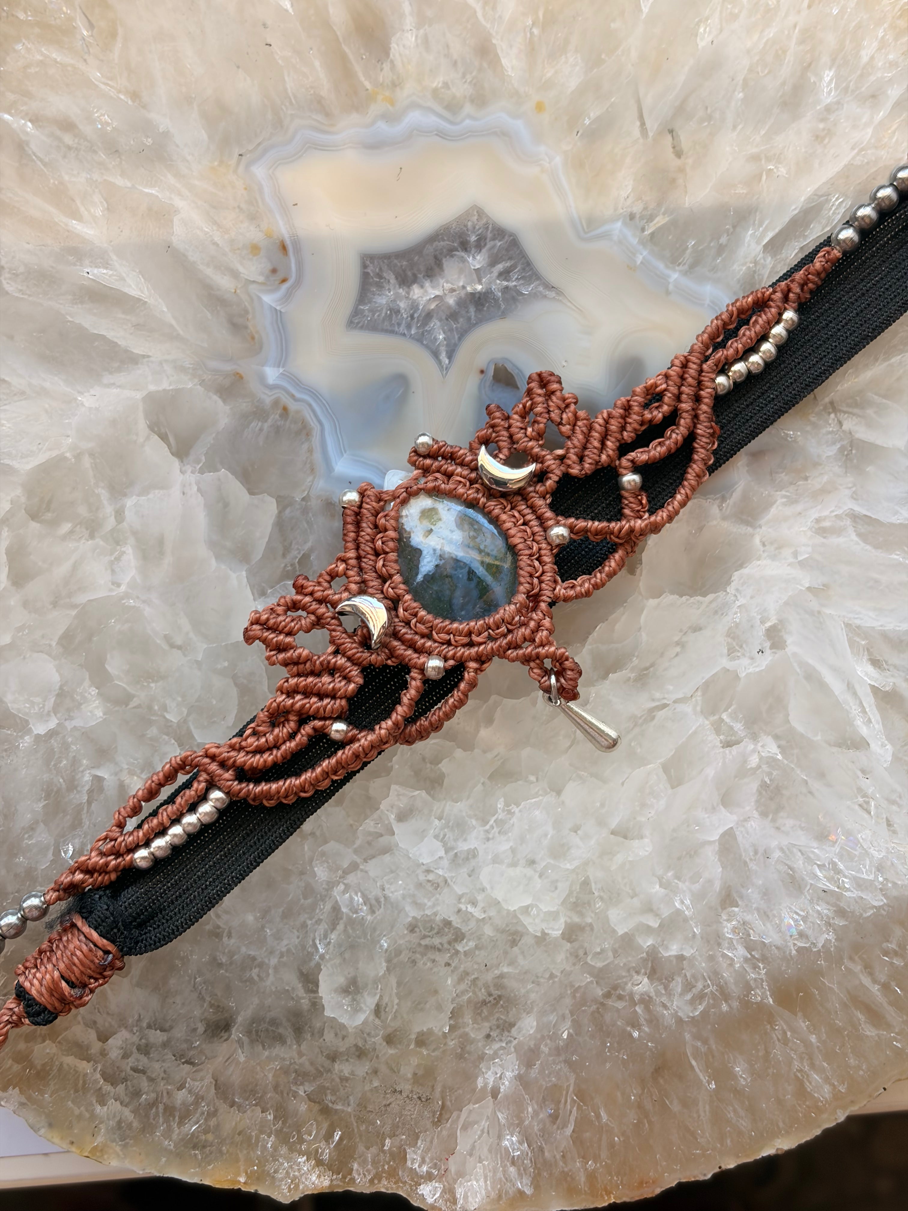 Moss agate crown