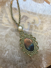 Load image into Gallery viewer, Labradorite Necklace
