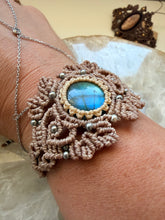 Load image into Gallery viewer, Labradorite Macramé Bracelet
