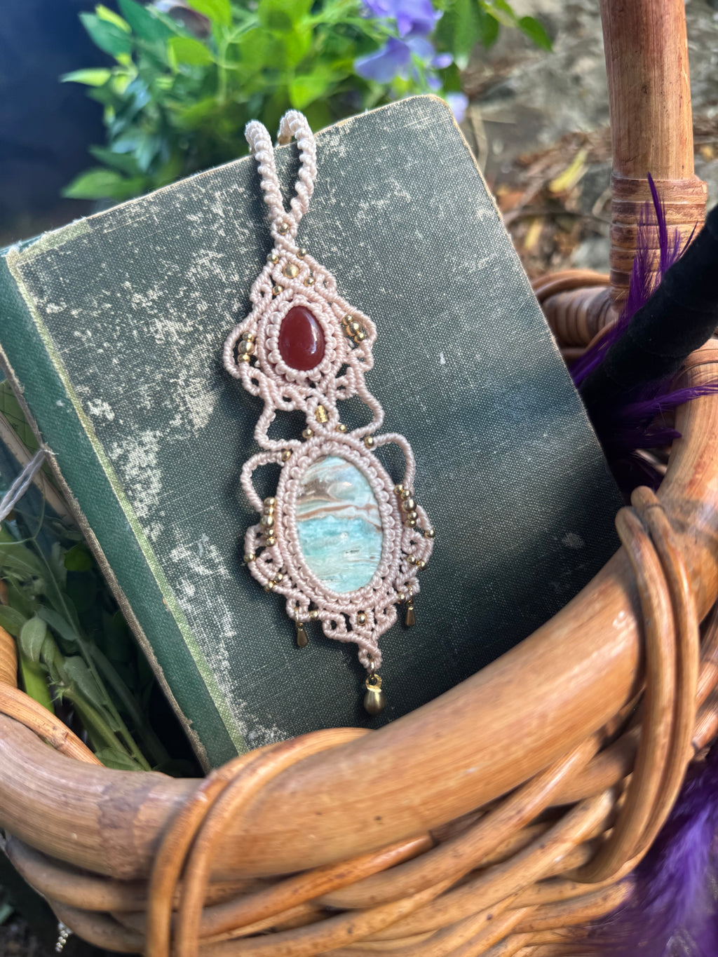 Sunlit dreamer - Caribbean calcite & carnelian necklace