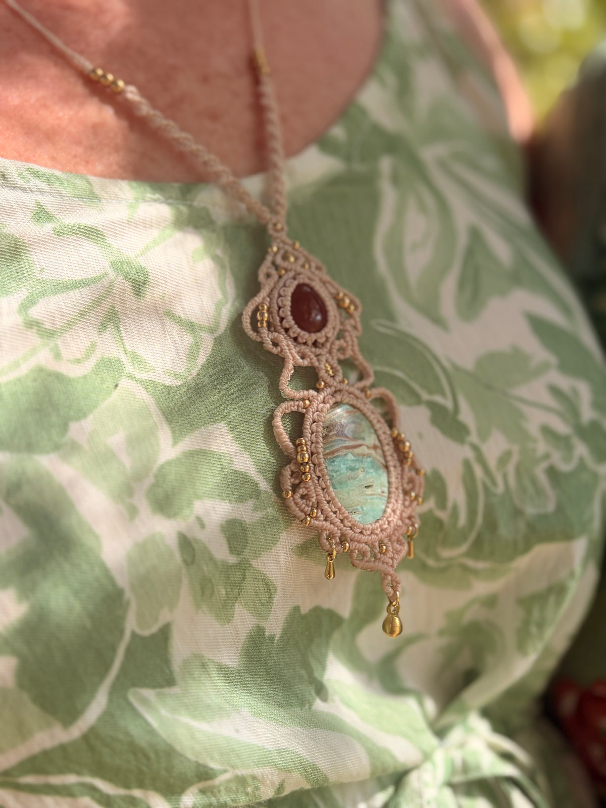 Sunlit dreamer - Caribbean calcite & carnelian necklace