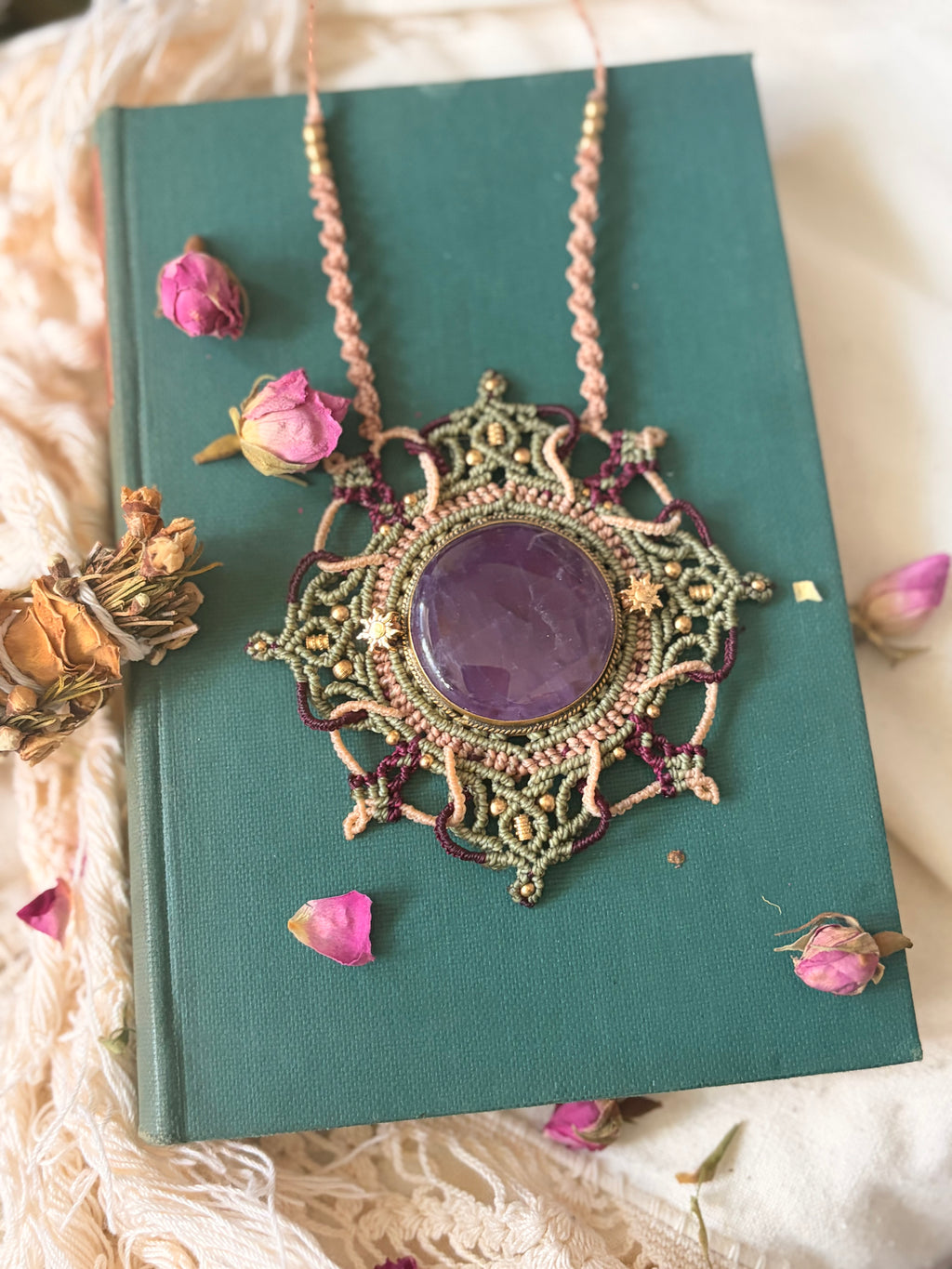 Violet Spell - Amethyst necklace