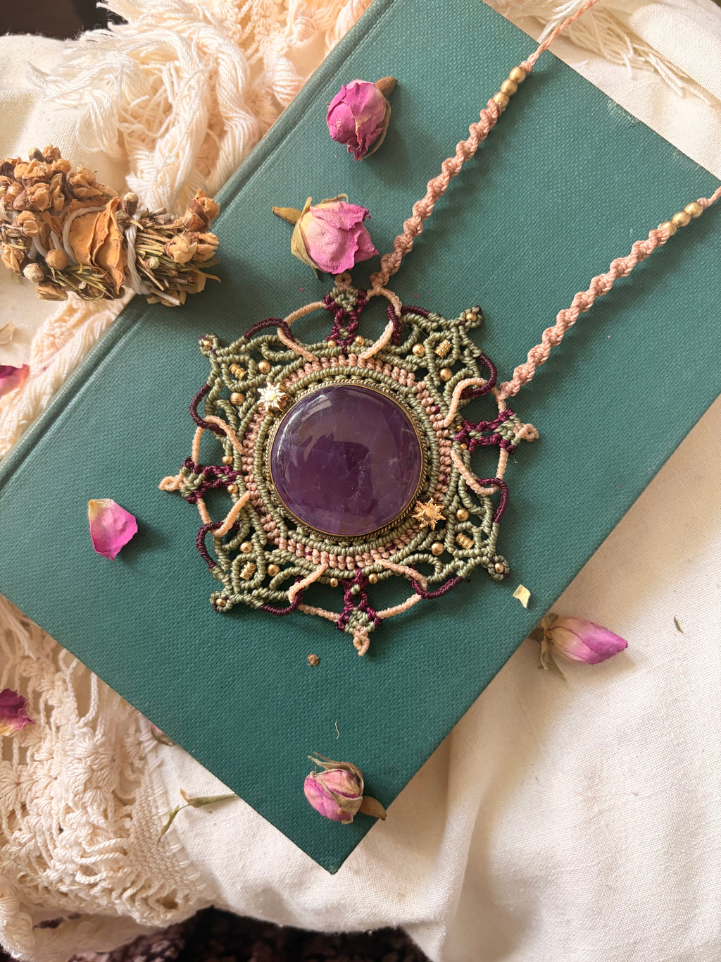 Violet Spell - Amethyst necklace